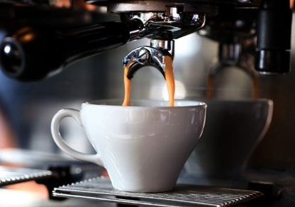 Foto Bar in Corso Piave 39, Alba Borgo Piave, Corso Europa, Zona Ferrero