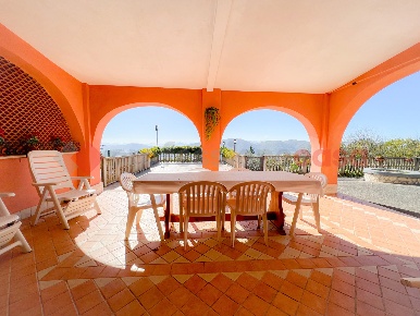 Foto Villa bifamiliare in Via CAPO LE RIPE 18, Fiuggi di 180 m² in vendita