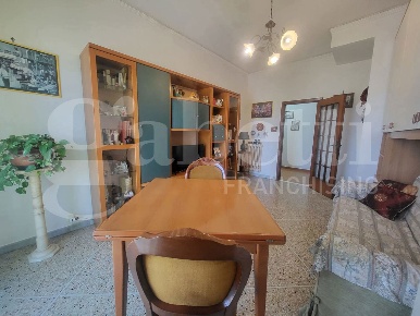 Foto Appartamento in Via Terracina 81, Napoli Fuorigrotta di 100 m²