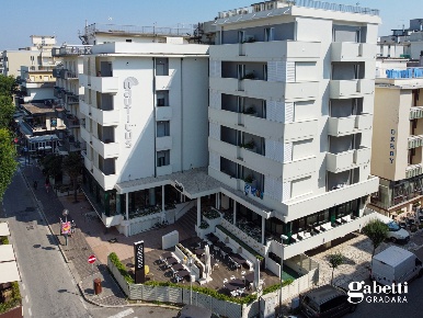 Foto Hotel in Via Carducci 141, Cattolica di 2944 m² in vendita