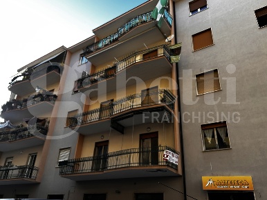 Foto Appartamento in Via F Guarini 0, Avellino di 140 m² con 6 locali