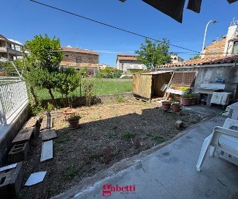 Foto Appartamento in Via Gran Sasso 19, San Salvo Centro di 100 m²