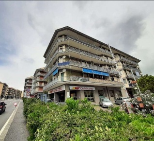 Foto Appartamento in Corso Europa 506, Genova Borgoratti di 120 m² in aste