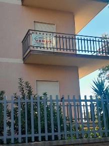 Foto Appartamento in Via Roma, Martone di 100 m² con 3 locali in vendita