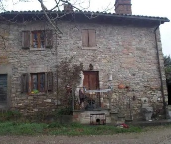 Foto Villa unifamiliare in Via Roma 32, Casasco di 187 m² con 8 locali