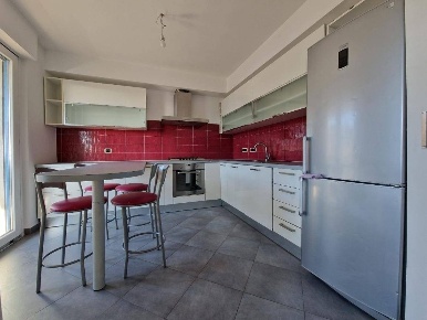 Foto Appartamento in Via Montale 4, Ventimiglia Centro Città di 110 m²