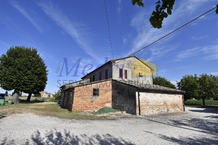 Foto Villa singola a Ravenna San Zaccaria di 375 m² con 6 locali in vendita