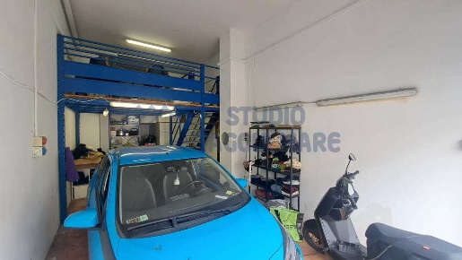 Foto Posti auto in Via Martiri della Libertà, Sanremo Borgo di 35 m²