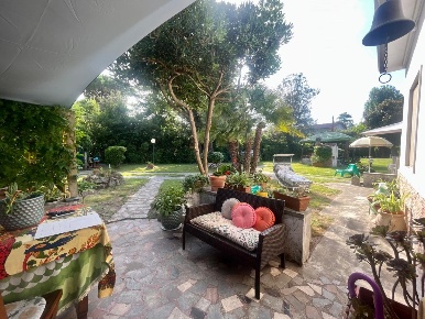 Foto Villa unifamiliare a Massa Ronchi - Poveromo di 161 m² con 7 locali