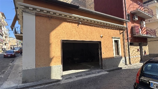 Foto Garage a Scordia di 70 m² con 1 locali in affitto