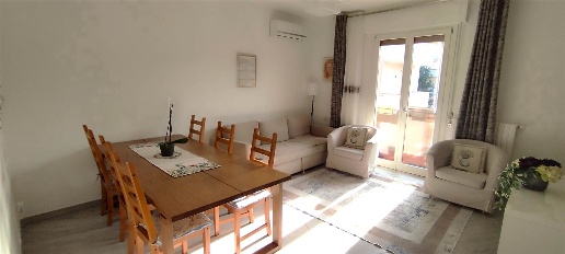 Foto Appartamento a Pistoia Pistoia Ovest di 90 m² con 5 locali in vendita