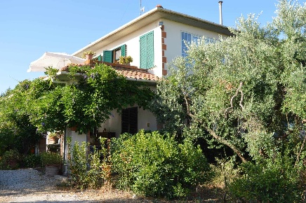 Foto Appartamento in Via della Macchia 5/A, Cecina Cecina Centro di 166 m²