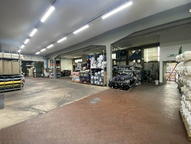 Foto Capannone industriale a Prato Pistoiese - Borgonovo di 2100 m²