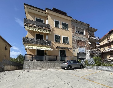 Foto Appartamento in Via Castelmassimo 144, Veroli Castelmassimo di 85 m²