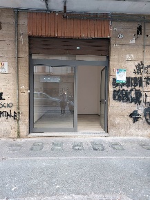 Foto Negozio in Via Luigi Guercio  92, Salerno Irno - Brignano di 18 m²