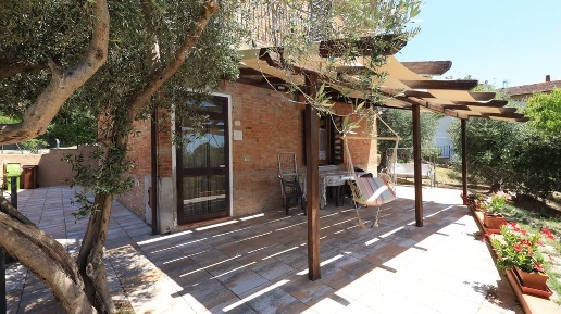 Foto Casa indipendente a Chiusi di 115 m² con 9 locali in vendita