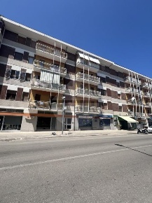 Foto Appartamento in Via Ciccarone, Vasto di 125 m² con 4 locali in vendita