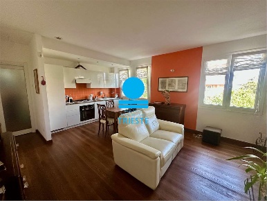 Foto Appartamento in viale gorizia, Pesaro Porto di 90 m² con 3 locali
