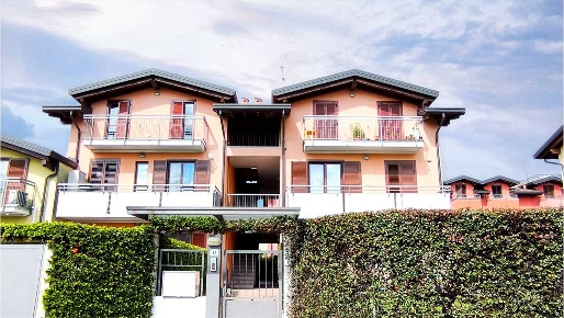 Foto Appartamento in via monviso 12, Veniano di 87 m² con 3 locali