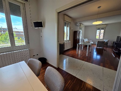 Foto Appartamento a Modena di 130 m² con 5 locali in affitto
