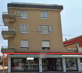 Foto Negozio in Piazzale Castagnara, Cadoneghe Mejaniga di 422 m²