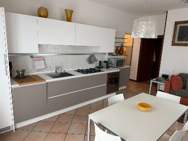 Foto Appartamento in via edmondo de amicis 37, Cesenatico di 68 m²