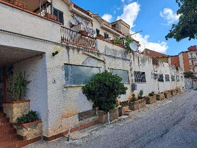 Foto Appartamento in Fondo Cangemi e Via Pietro Novelli 6F2 e 287A, Centro