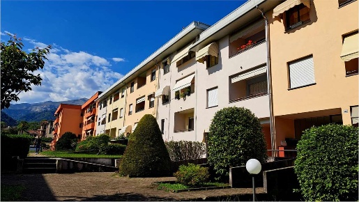 Foto Appartamento in Via  Giorgio Amendola  4, Omegna Centro di 100 m²