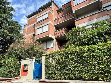 Foto Appartamento in Via Puglia, Modena San Faustino di 125 m² con 5 locali