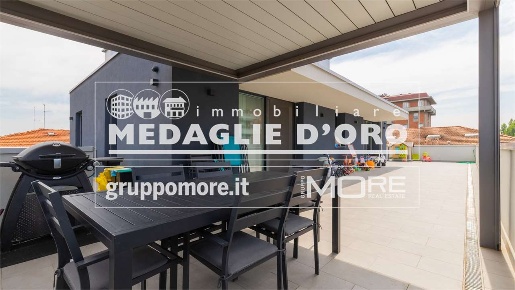 Foto Attico in ad.ze via Altamura, Modena Buon Pastore - Parco Amendola