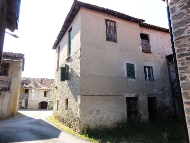 Foto Casa indipendente a Piana Crixia di 100 m² con 3 locali in vendita