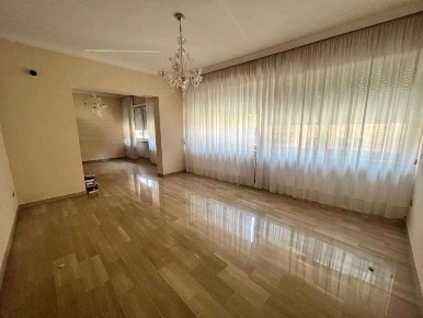 Foto Appartamento a Ancona di 200 m² con 5 locali in vendita
