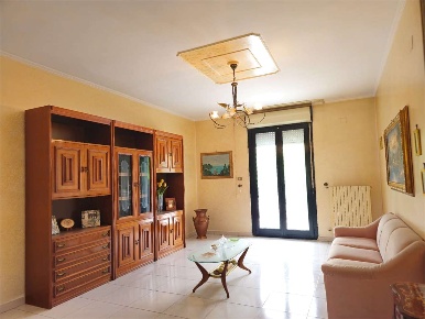 Foto Appartamento in PIAZZA SANTA BARBARA 11, Cerignola Centro di 100 m²