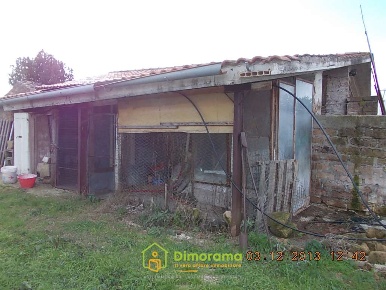 Foto Magazzino in Via Località Querciole, Villa San Giovanni in Tuscia