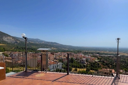 Foto Casa indipendente in Via Vittorio Emanuele III 21, Centro di 217 m²