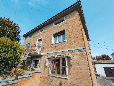 Foto Case semi ndipendenti a San Felice sul Panaro Centro di 135 m²
