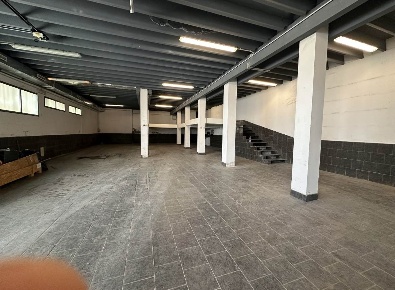 Foto Magazzino a Ventimiglia Roverino, San Secondo di 260 m² con 1 locali