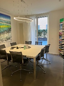 Foto Ufficio a Bergamo Centro di 300 m² con 13 locali in vendita