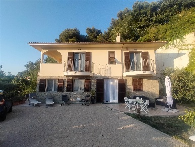 Foto Villa unifamiliare a Vallecrosia Piani di Borghetto, Ospedale