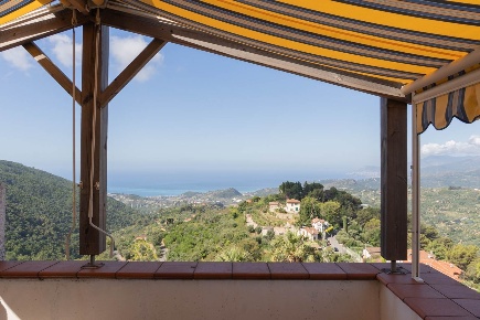 Foto Appartamento a Seborga di 50 m² con 3 locali in vendita
