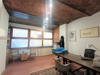 Foto Ufficio a Pistoia Piazza della Sala di 96 m² con 3 locali in affitto