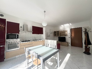 Foto Appartamento a Romano di Lombardia Centro di 70 m² con 2 locali