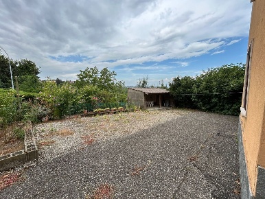 Foto Villa singola a Ziano Piacentino di 320 m² con 5 locali in vendita
