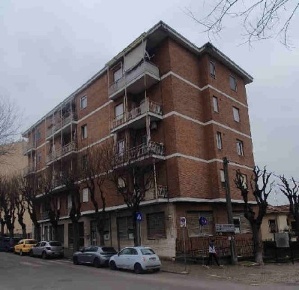 Foto Appartamento in Viale Vicenza 8, Valenza Centro di 101 m² con 6 locali