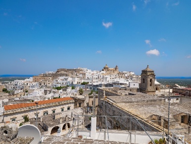 Foto Casa indipendente in Via Maresca Gennaro, Ostuni di 200 m² in vendita