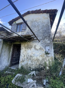 Foto Rustico in Via Valle 13, Vezzano Ligure Centro di 43 m² con 3 locali