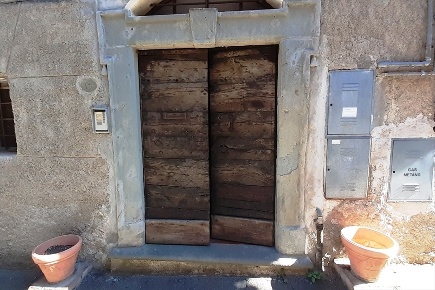 Foto Appartamento in Via Bonaria, Molare Centro di 90 m² con 4 locali