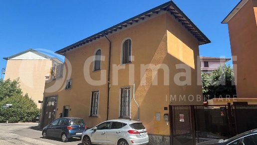 Foto Casa indipendente in Via Toti 12, Abbiategrasso di 168 m² con 3 locali