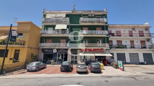 Foto Appartamento in Via LibertÃ  24, Milazzo di 166 m² con 4 locali