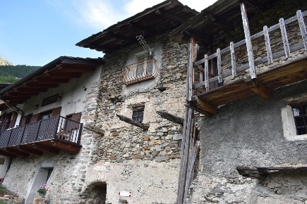 Foto Appartamento in Via frazione San Colombano 111, Exilles di 40 m²